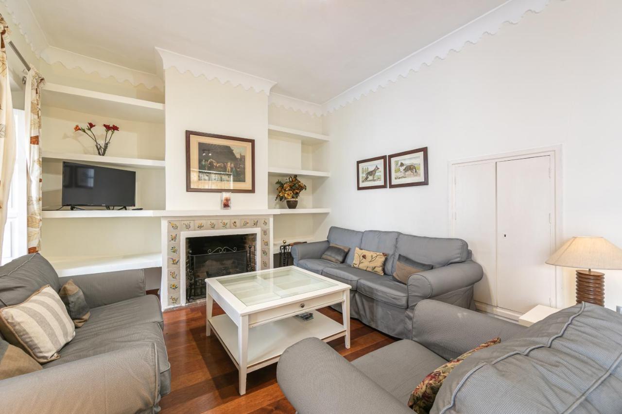 Aoa Plaza Santa Marta Apartment